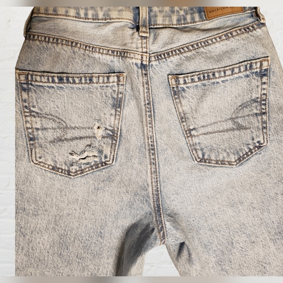 American Eagle Mom Jeans - Picture 3 of 9